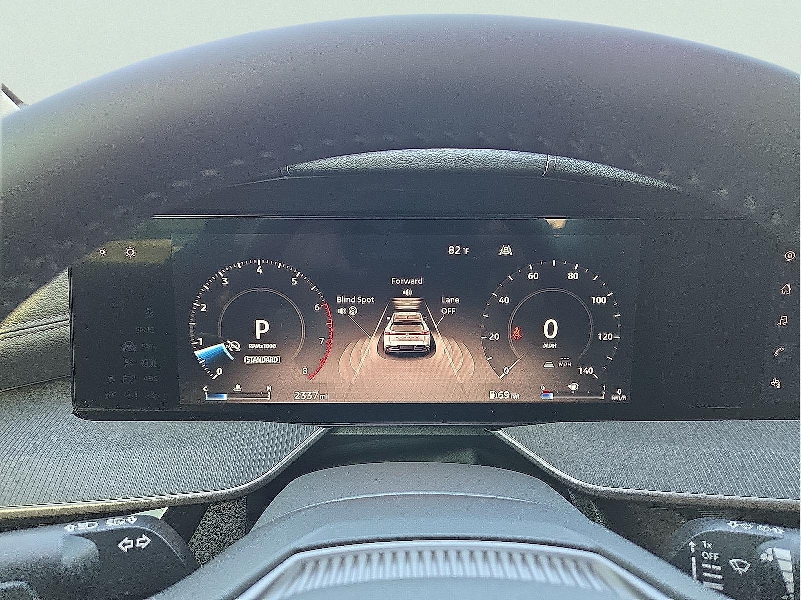 2025 Nissan Murano SV