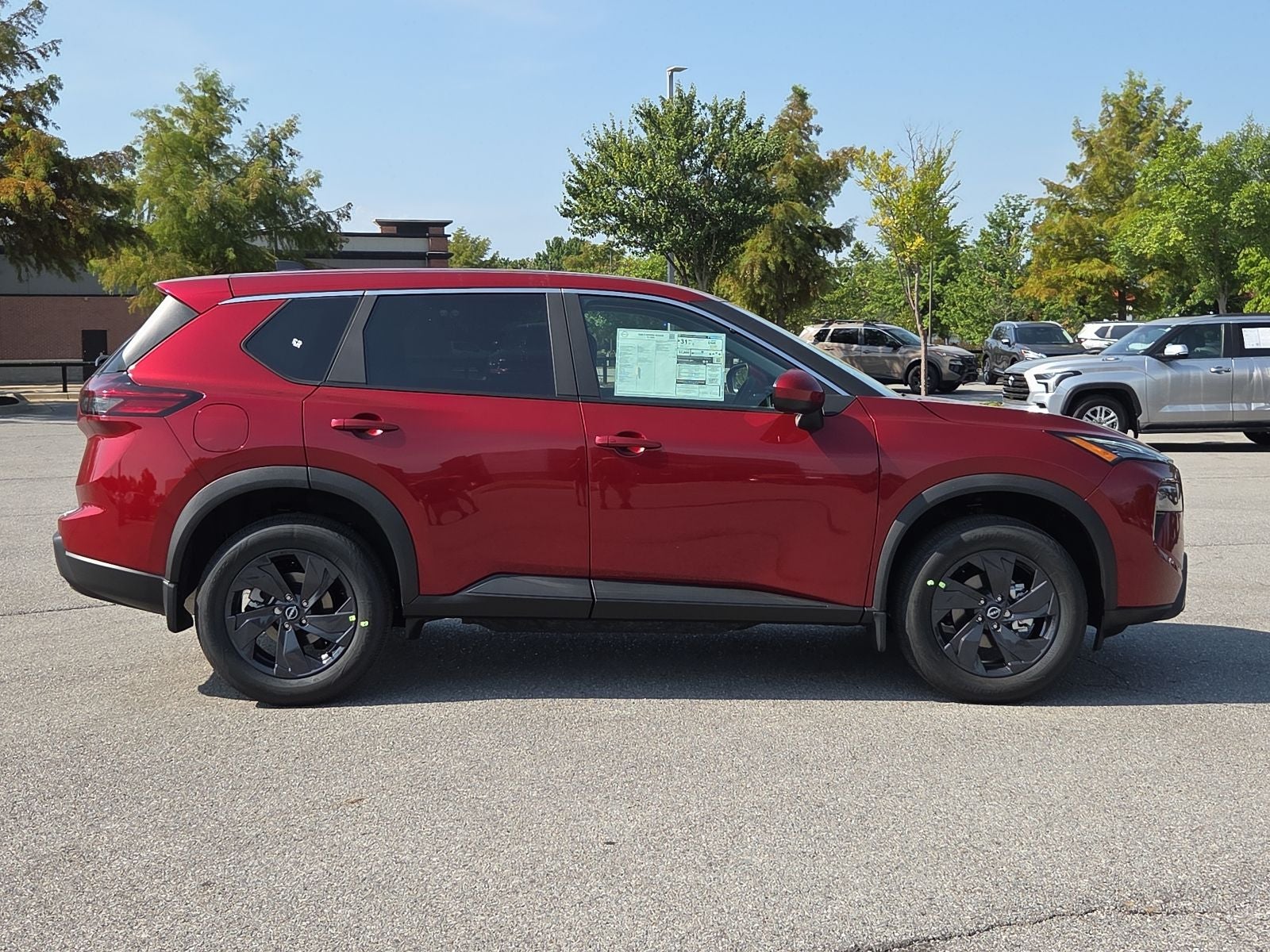2026 Nissan Rogue SV