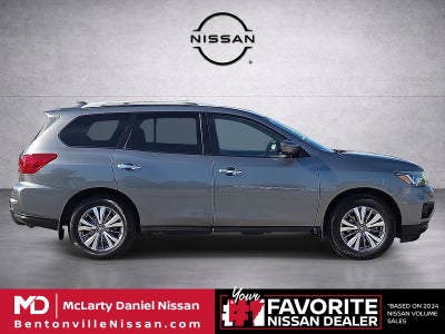 2020 Nissan Pathfinder S
