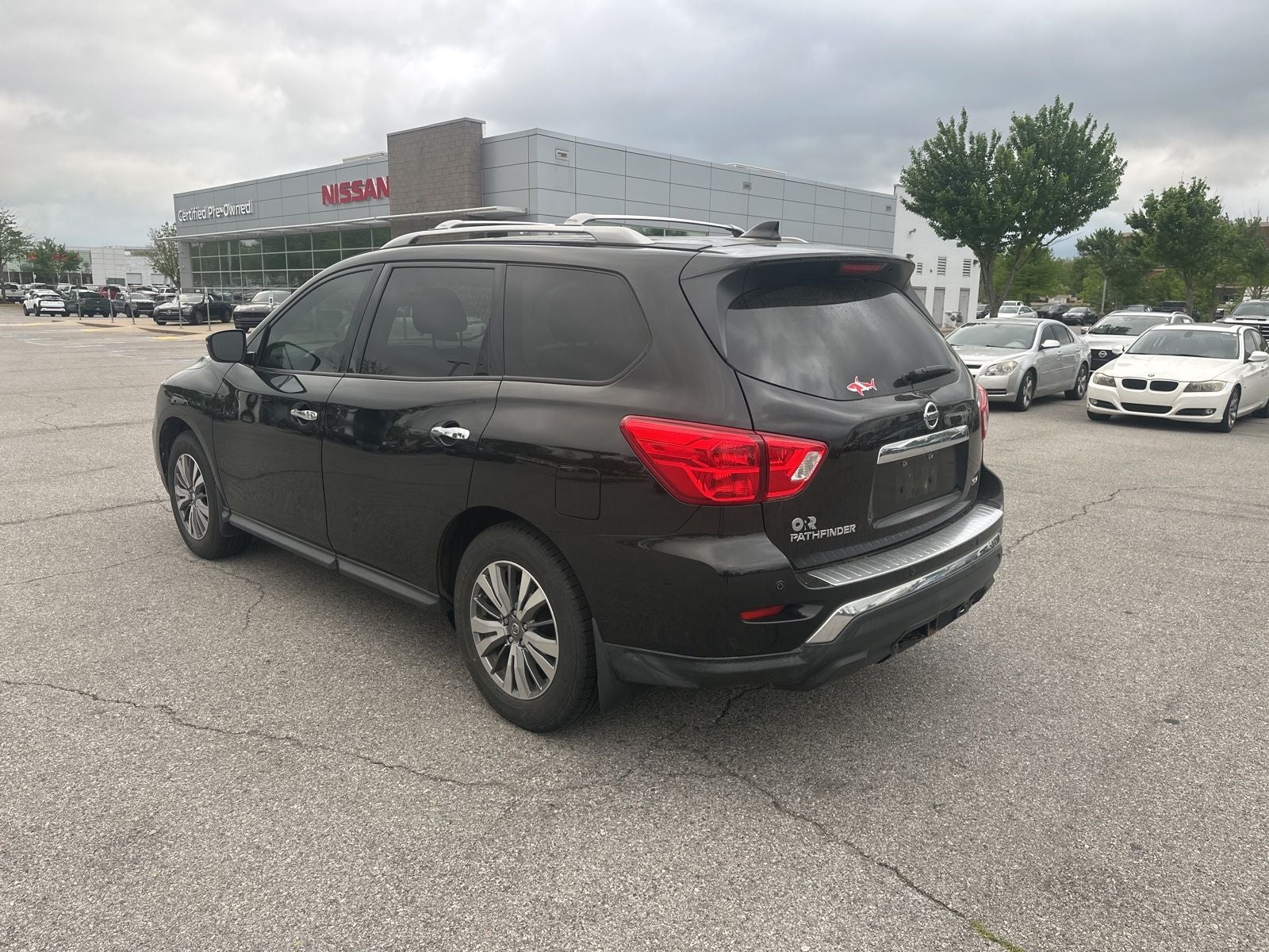 2020 Nissan Pathfinder SV