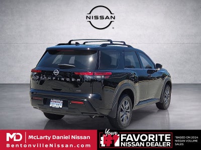 2026 Nissan Pathfinder SV