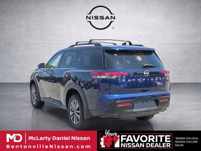 2026 Nissan Pathfinder SV