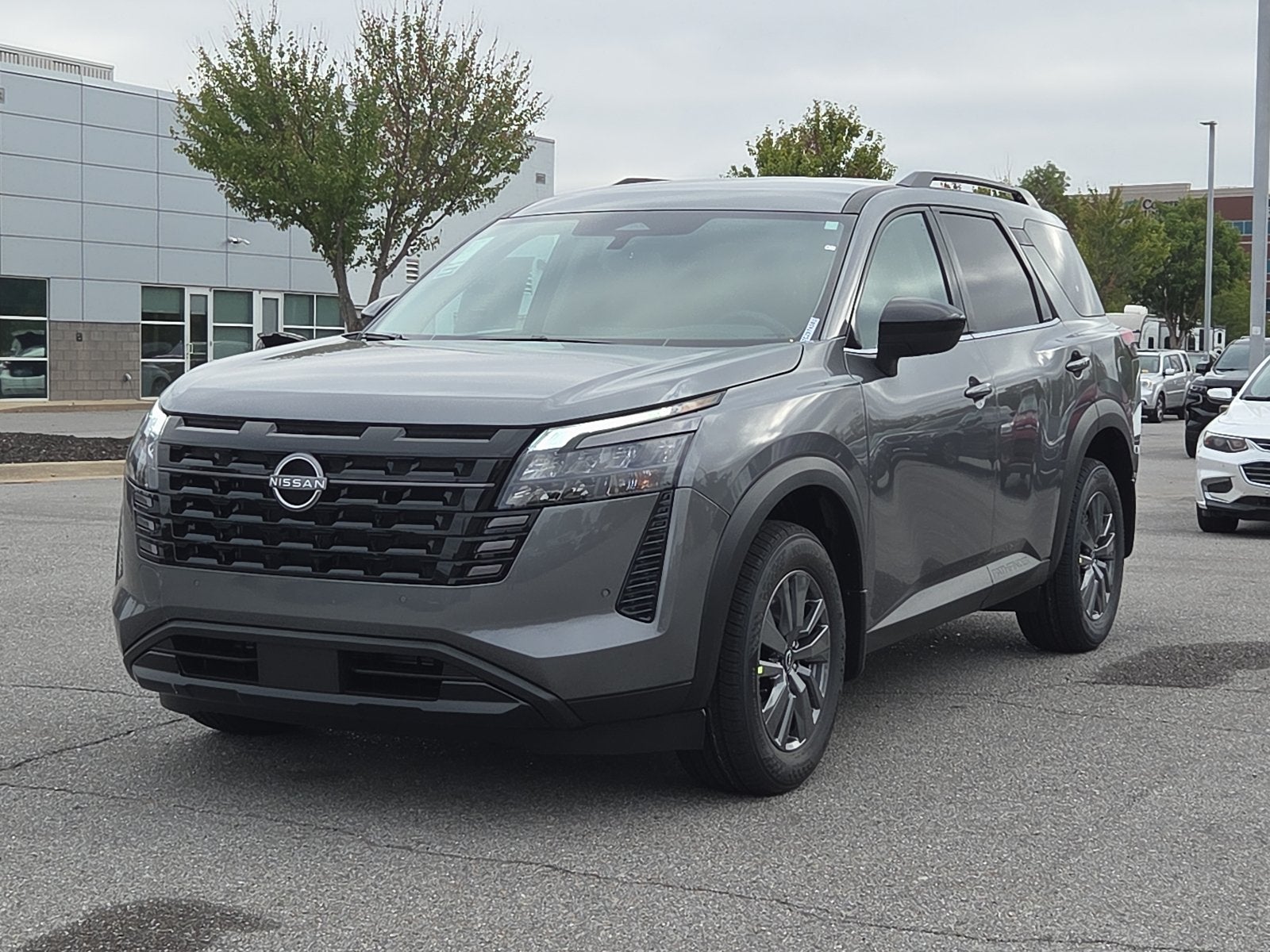 2026 Nissan Pathfinder SV