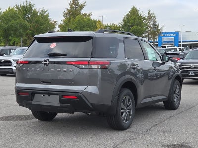 2026 Nissan Pathfinder SV