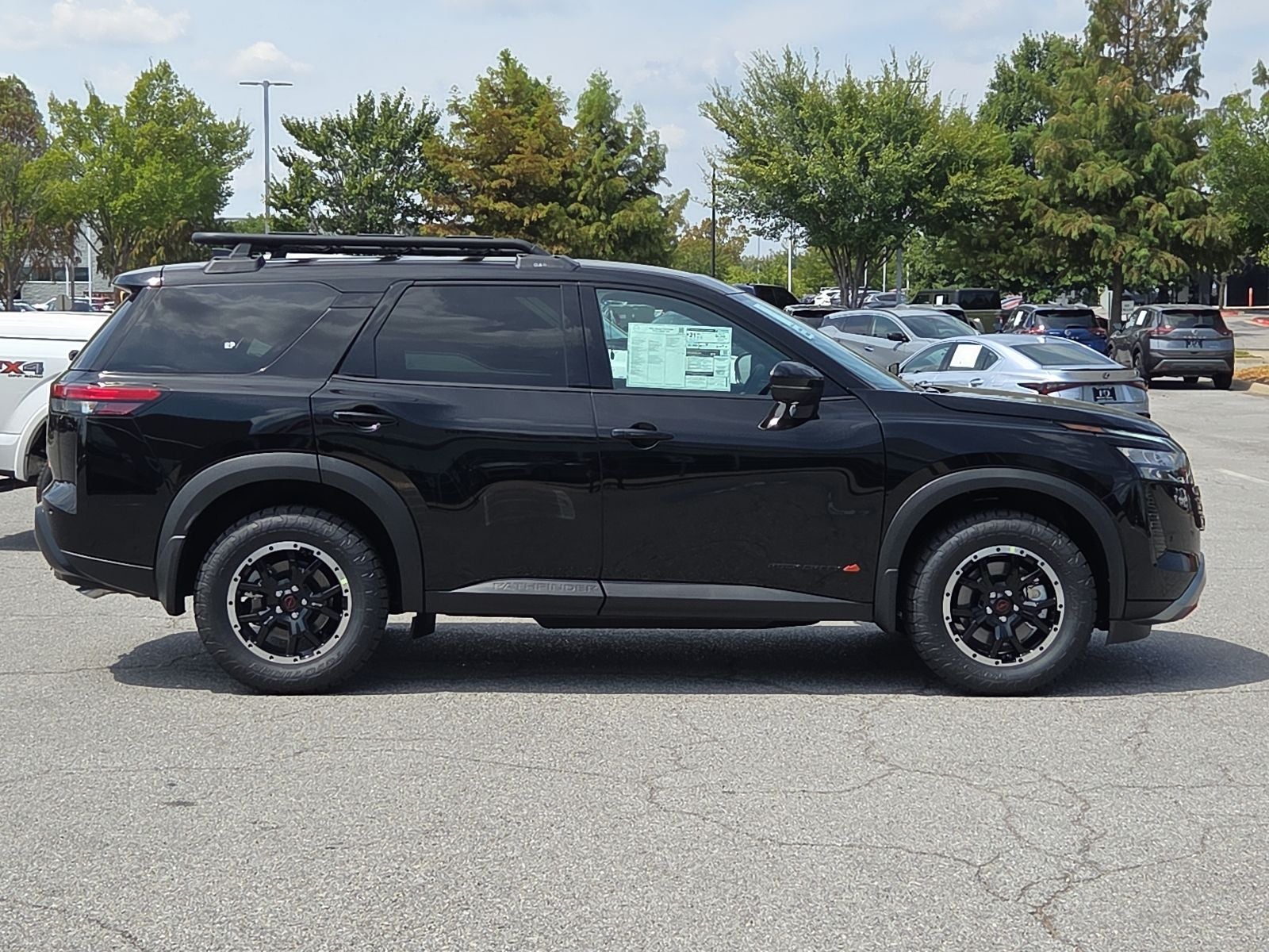 2026 Nissan Pathfinder Rock Creek®