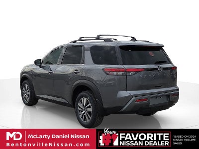 2026 Nissan Pathfinder SL