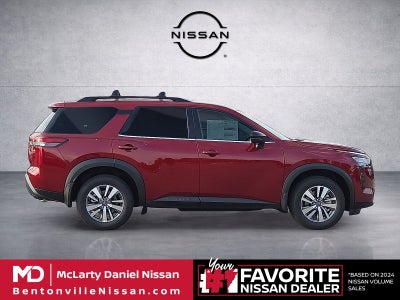 2026 Nissan Pathfinder SL