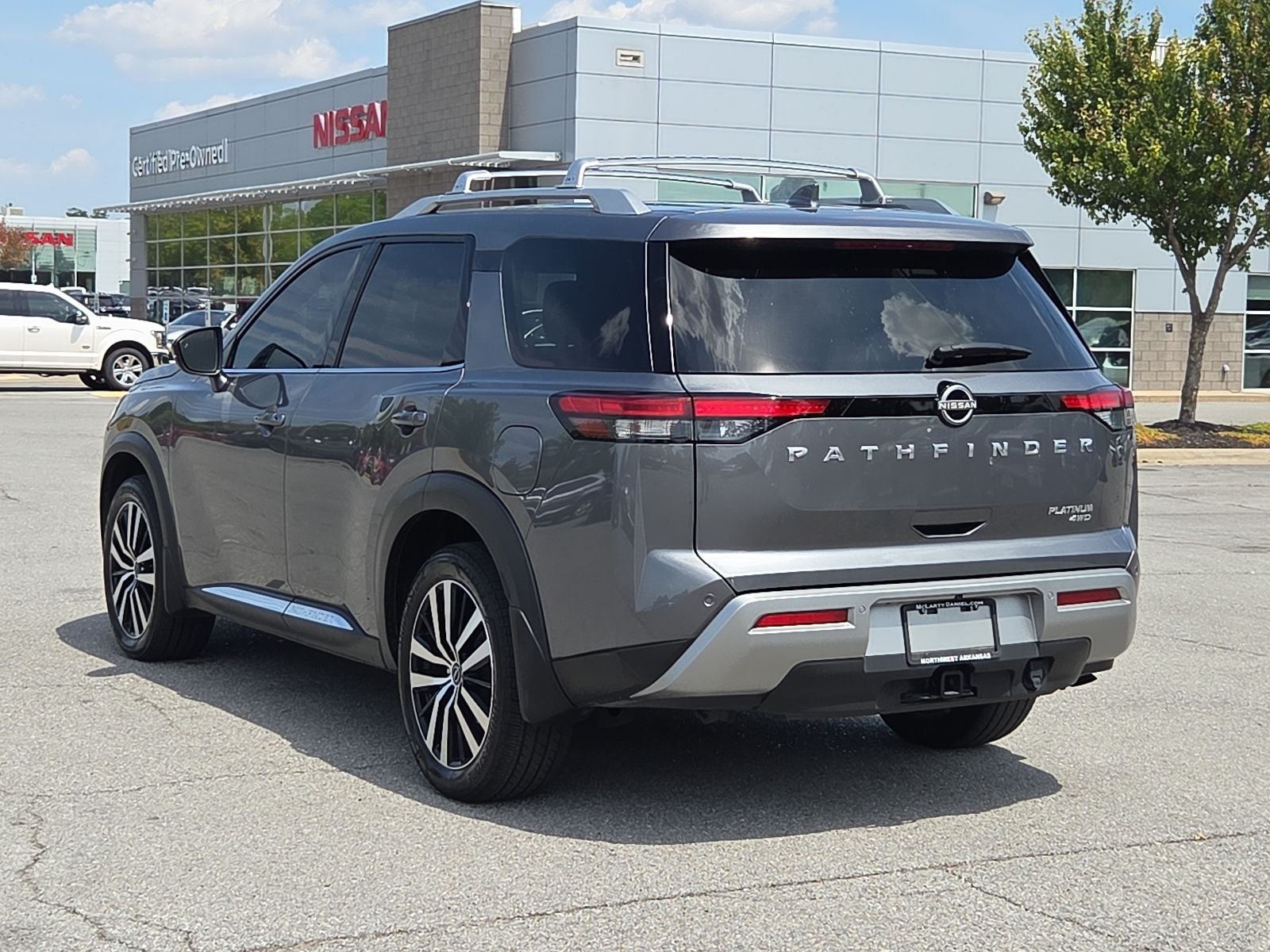 2024 Nissan Pathfinder Platinum