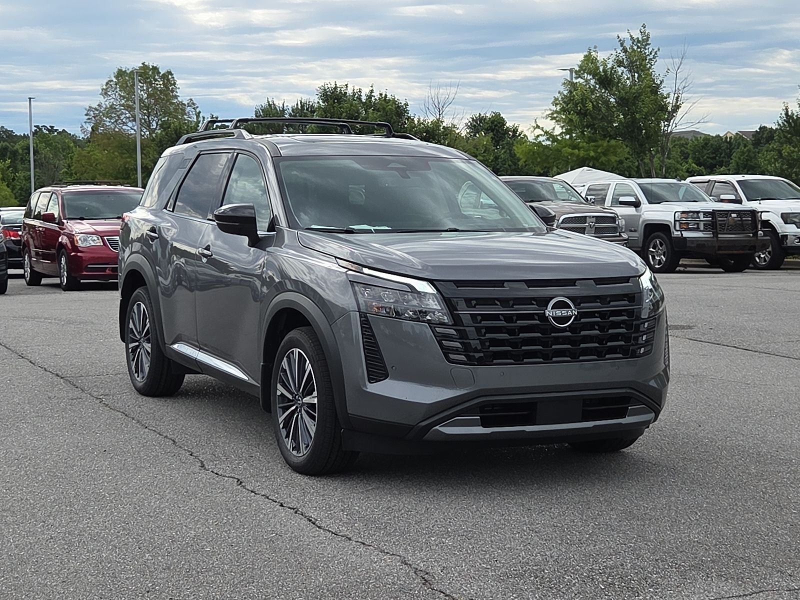 2026 Nissan Pathfinder Platinum