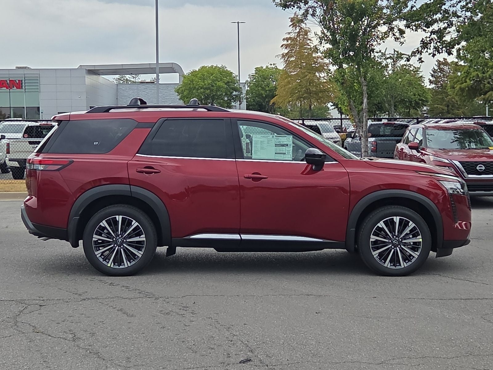 2026 Nissan Pathfinder Platinum
