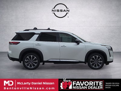 2026 Nissan Pathfinder Platinum
