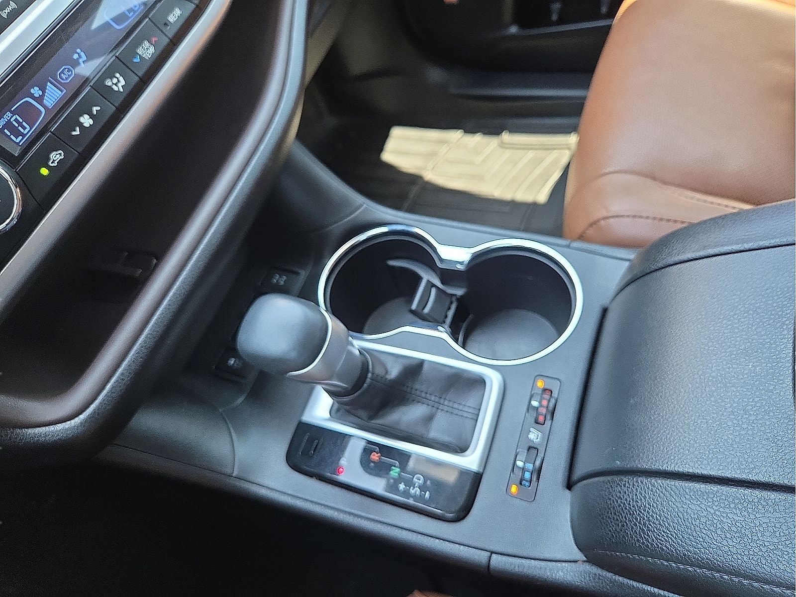 2019 Toyota Highlander Limited Platinum
