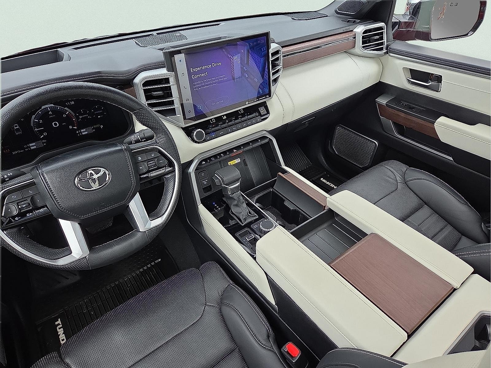 2024 Toyota Tundra Hybrid Capstone