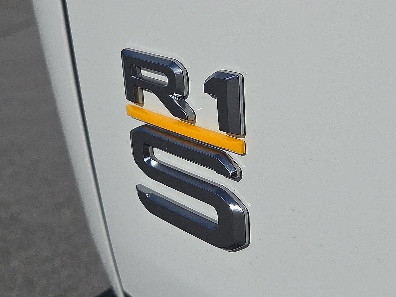 2024 Rivian R1S Adventure Quad Motor Large Pack