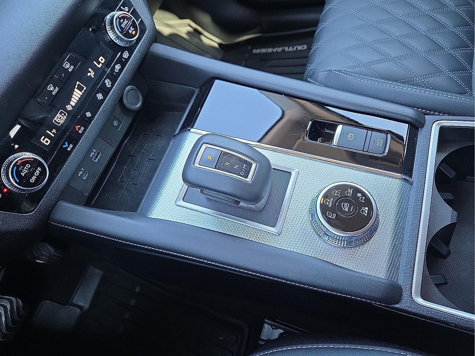 2022 Mitsubishi Outlander SEL