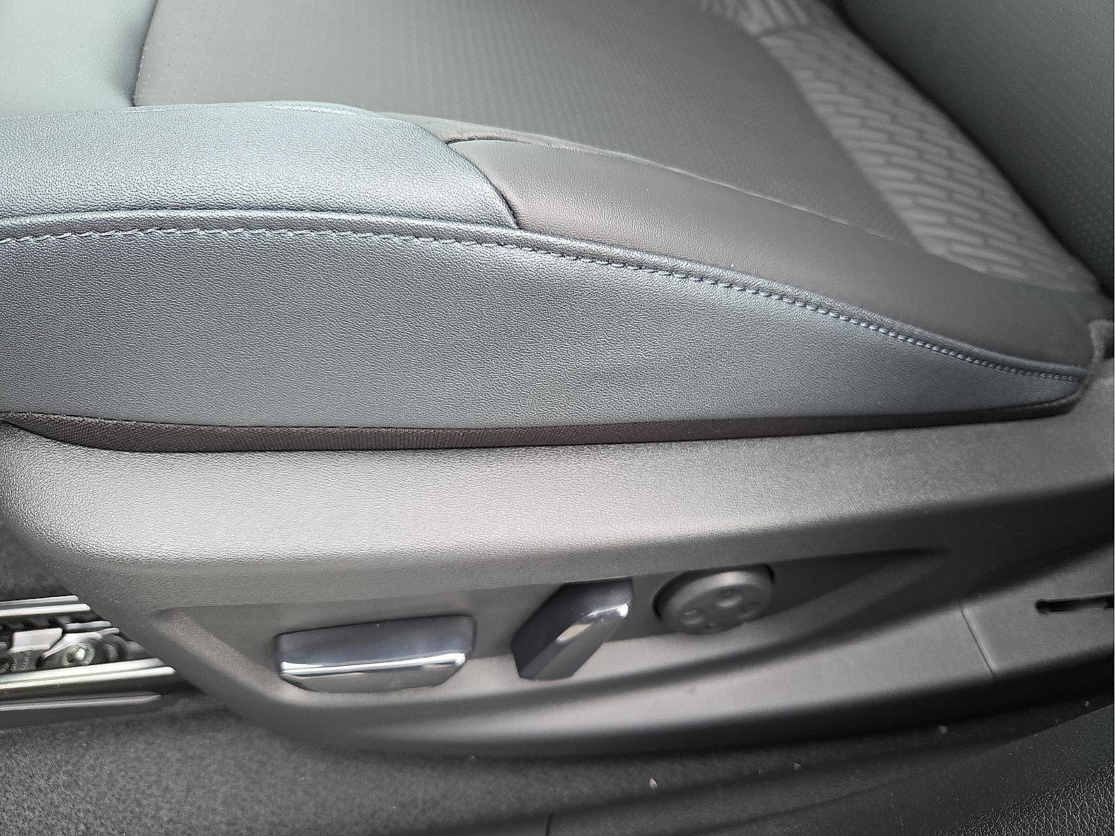 2026 Nissan Leaf Platinum+