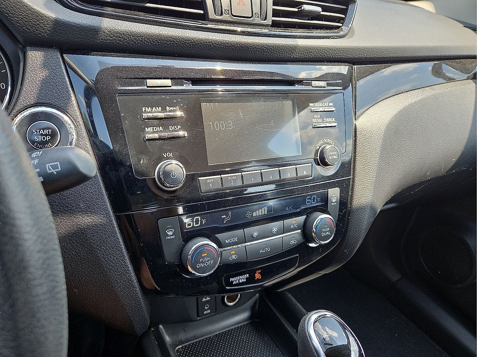 2017 Nissan Rogue Sport SV