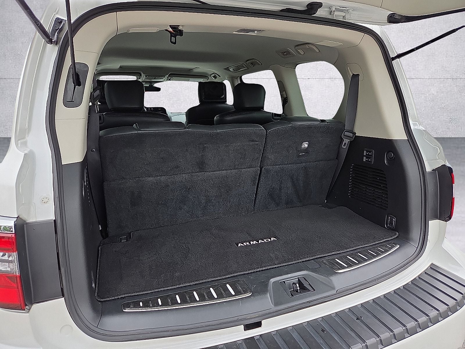 2022 Nissan Armada Platinum