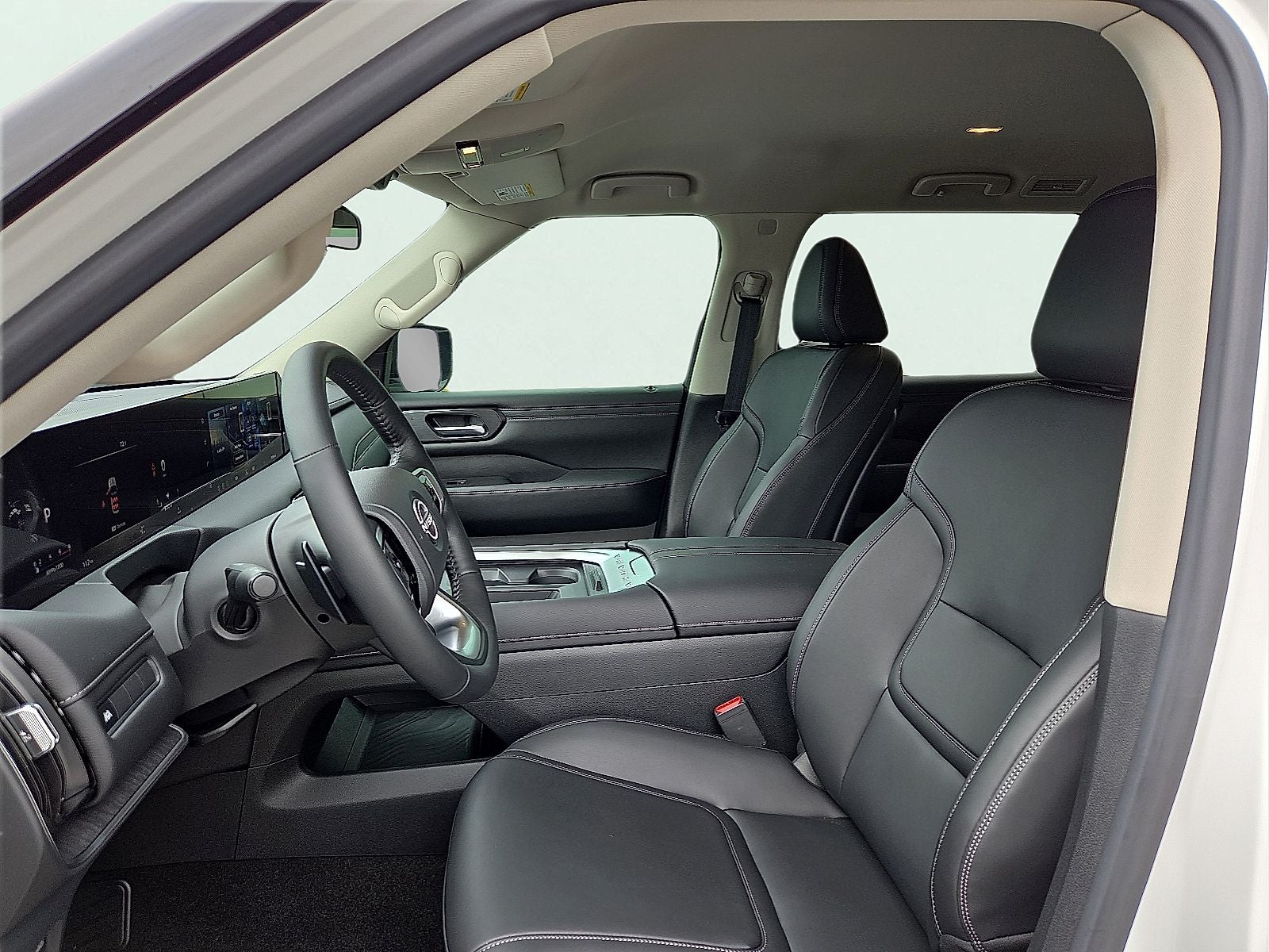 2026 Nissan Armada SV