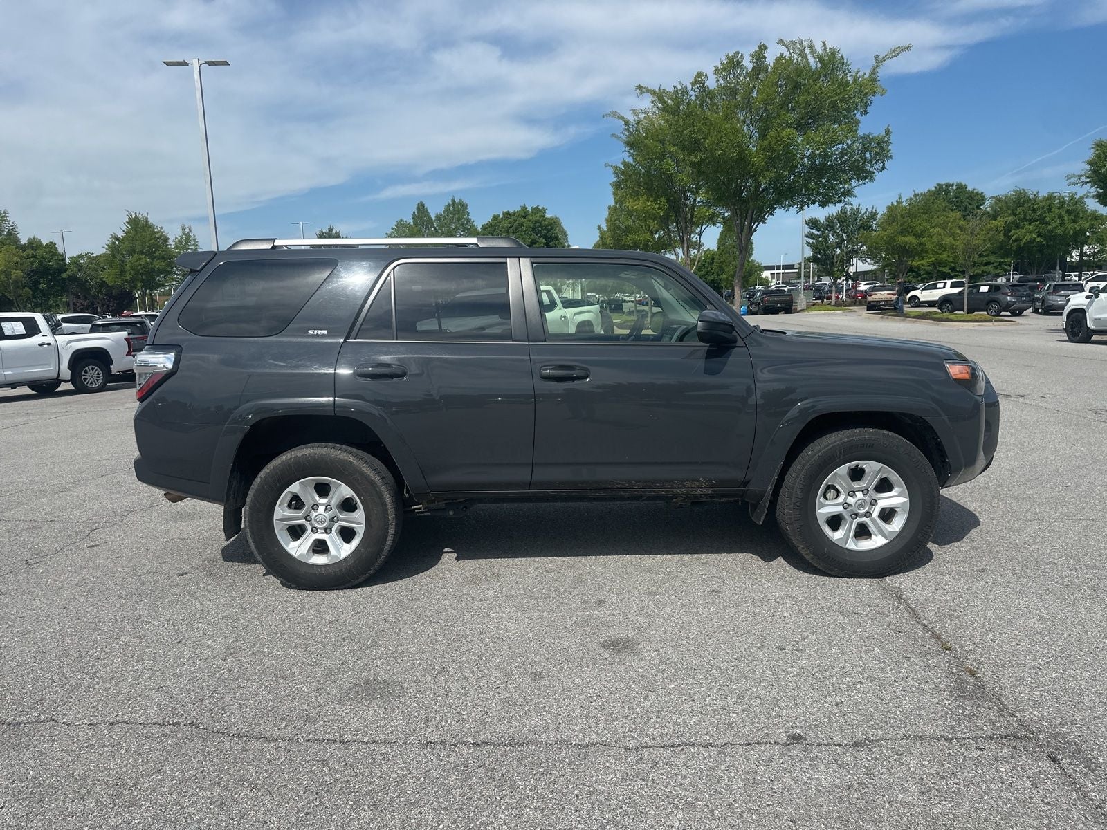 2024 Toyota 4Runner SR5