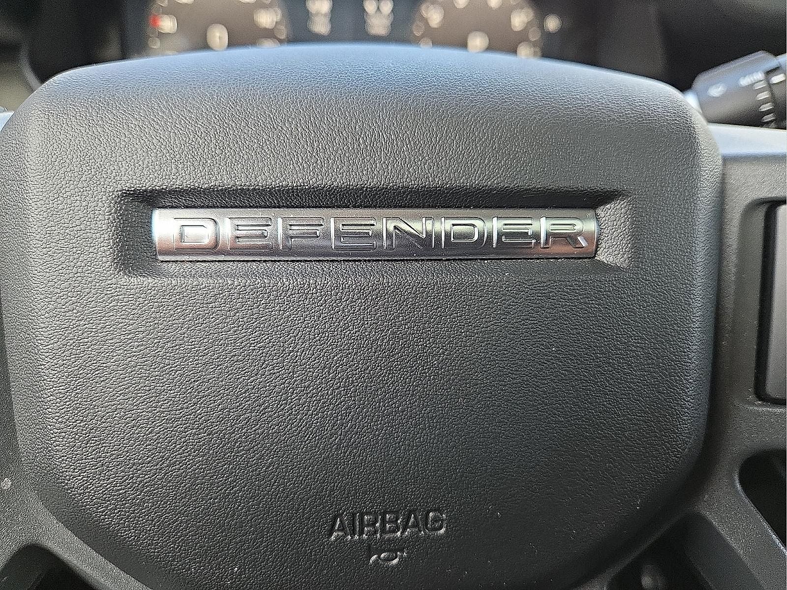 2025 Land Rover Defender 110 S